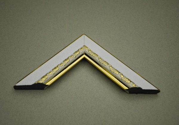 قابسازی چارچوب - قاب پی وی سی PVC کد ۳۱۳ گل دار سفید طلایی